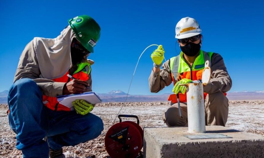Operaciones industriales en el salar asociadas a certificación IRMA 50.